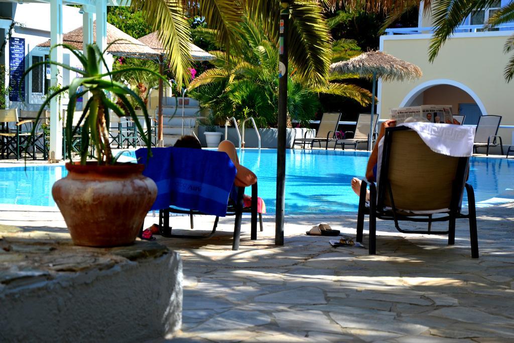 Zephyros Hotel Kamári Dış mekan fotoğraf